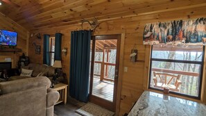 TV, fireplace - Beautiful View,Hot Tub, Dollywood just 10 min away! 










 (Sevierville)