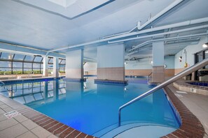 Una piscina techada