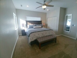 3 bedrooms, travel cot, WiFi, bed sheets