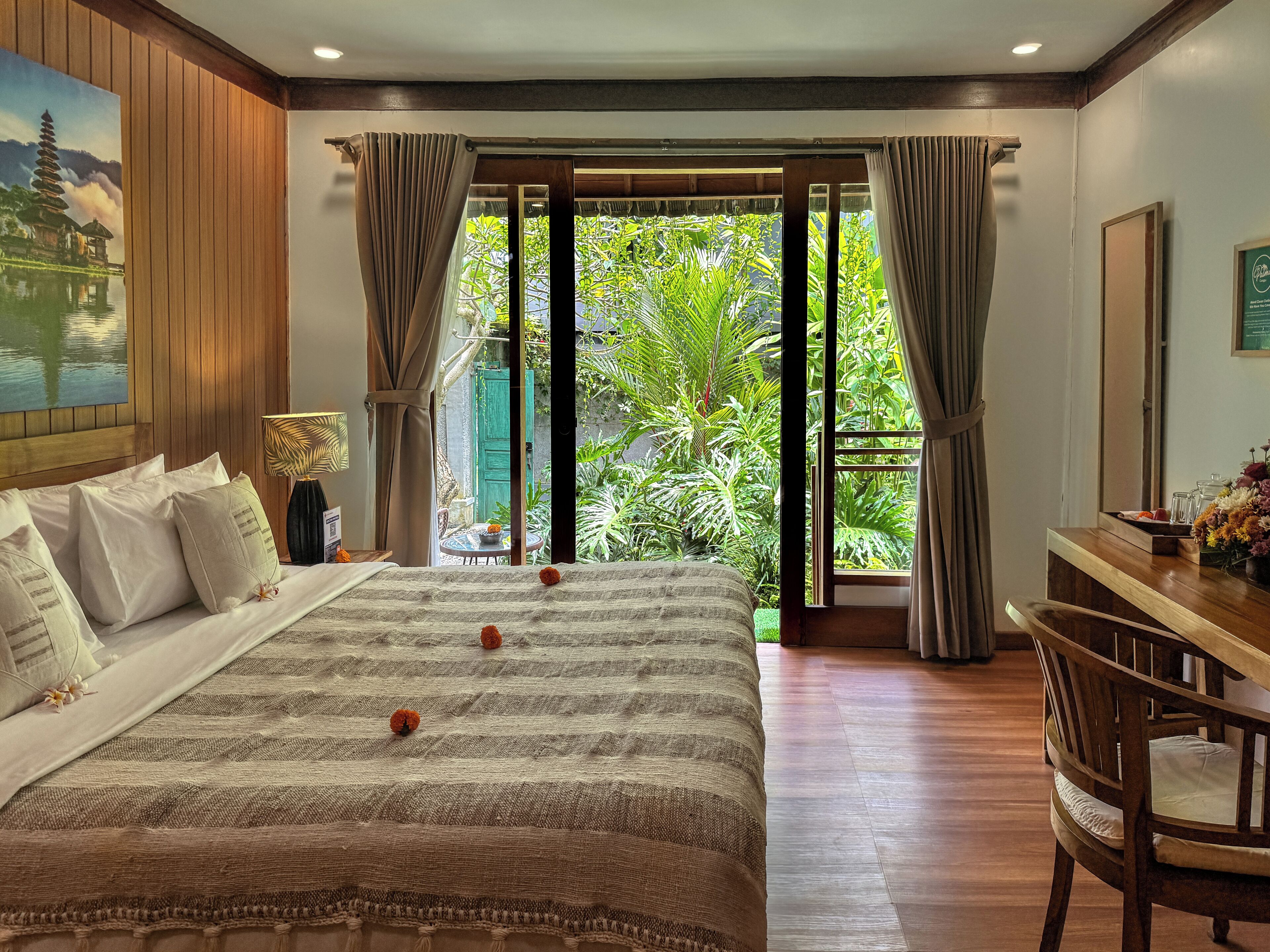 Bungalow with Garden View | Garden view