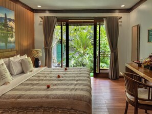 Bungalow with Garden View | Vista al jardín