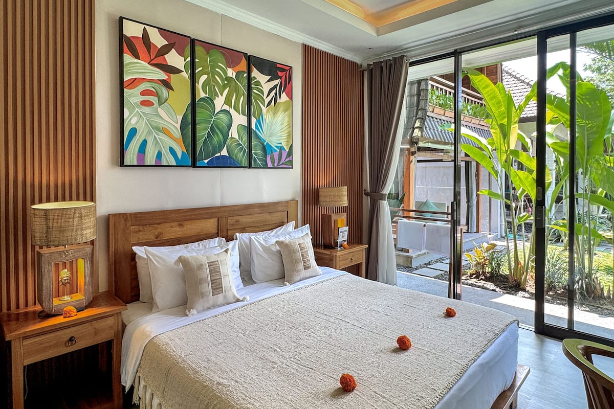 Superior Room | Skrivebord, skrivebord for bærbar PC, wi-fi (inkludert) og sengetøy