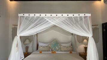 Deluxe Room View Garden and Pool | Meja kerja, ruang kerja ramah laptop, Wi-Fi gratis, dan seprai linen