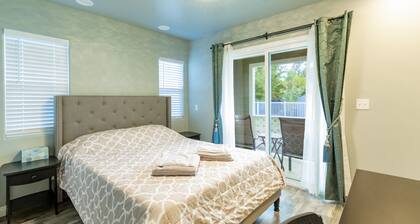 Ocean Breeze Inn 2 Bedroom, 3 Full Bathroom, 1 Kitchen Apartment