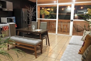 Interior - Unique Design w/ Balcony String Light Vibe!! NETFLIX, DISNEY+, HBO MAX & more!! (Zamora de Hidalgo)
