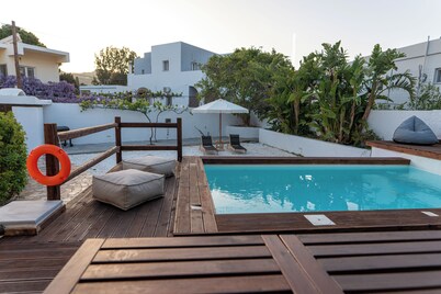 Apollonas & Sypyla Villa