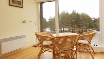 In-room dining