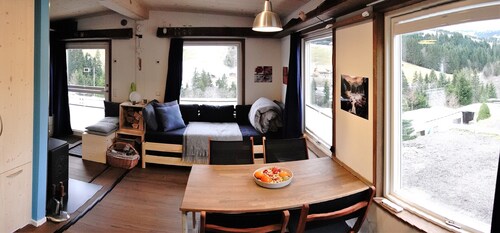 SOLAR TINYHOUSE - UNIQUE IN SWITZERLAND