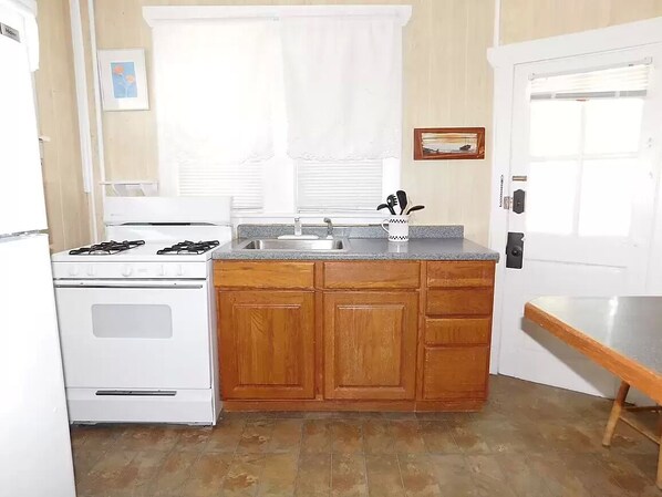 Microwave, oven, stovetop, toaster