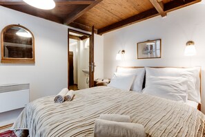 2 dormitorios, tabla de planchar con plancha, wifi y ropa de cama