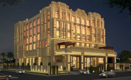 Front of property - evening/night