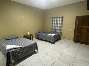 Deluxe dubbelrum | Allergitestade sängkläder, ljudisolering och gratis wi-fi