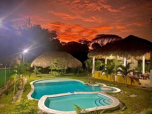Indoor/outdoor pool - RodMar Hotel (El Cuco)