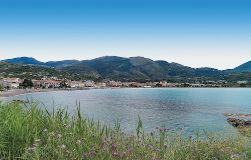 Cozy home in Torraca with WiFi