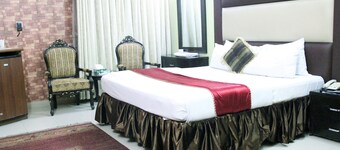 โรงแรมทัวร์ริสท์อินน์