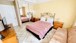 2 bedrooms, internet, bed sheets, wheelchair access