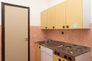 Kühlschrank, Ofen, Geschirrspüler