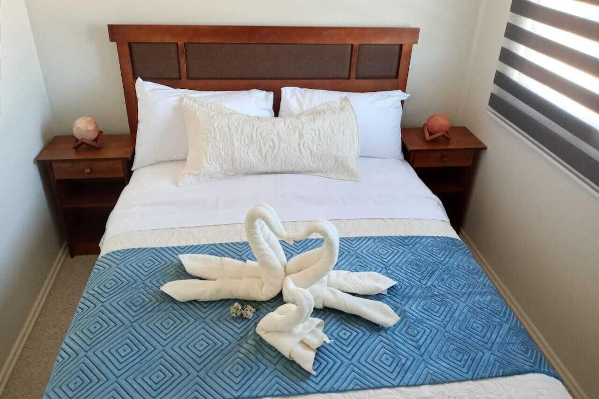 Double Room, 1 Double Bed, Shared Bathroom