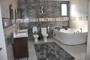 Royal Suite | Bathroom