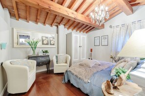 3 chambres, fer et planche Ă repasser