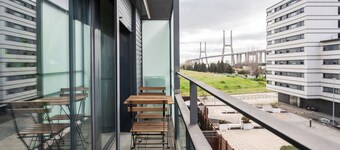 FLH Expo Modern Flat with Balcony