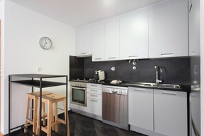 Fridge, microwave, oven, dishwasher