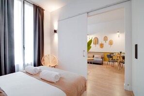 2 bedrooms, desk, iron/ironing board, free WiFi