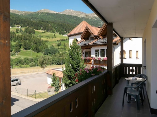 Schöne Wohnung für 6 Leute mit  W-LAN, TV, Balkon und Haustiere erlaubt