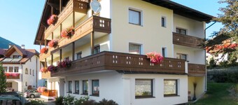 Lovely apartment for 6 guests with WIFI, TV, balcony and pets allowed