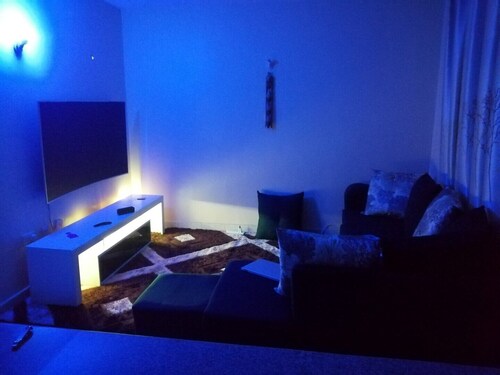 Secure and Serene apartment with Netflix and high speed internet