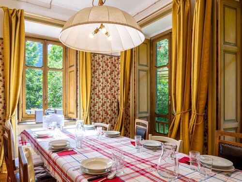 Wonderful private villa for 12 people with WIFI, TV, patio and pets allowed