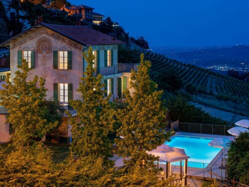 Wonderful private villa for 8 guests with private pool, WIFI, TV and patio