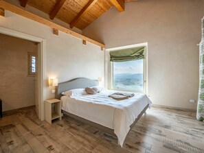 2 chambres, fer et planche à repasser, lit parapluie, Wi-Fi gratuit