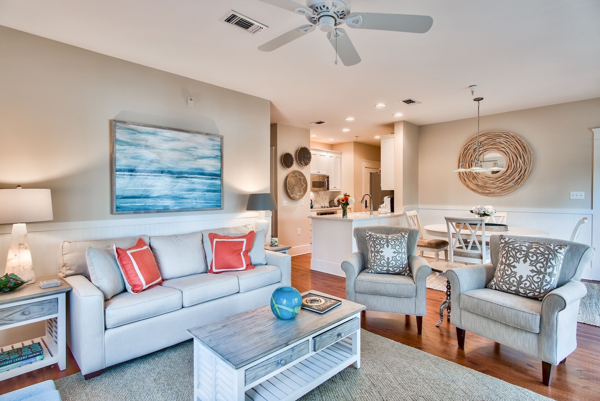 Beach Pass Flat - Charming Escape: Steps from St. Augustine Park