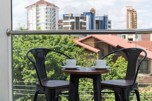 Gallery Apartment, 1 King Bed with Sofa bed | Exterior - Fiori Apartment (Santa Cruz)