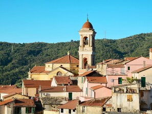 Exterior - Beautiful apartment for 2 people with pool, WIFI, TV, patio and panoramic view (Pietrabruna)