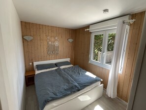 2 chambres, bureau, Wi-Fi, draps fournis