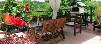 Belle maison de vacances avec piscine privée, climatisation, WIFI, TV, terrasse et animaux admis