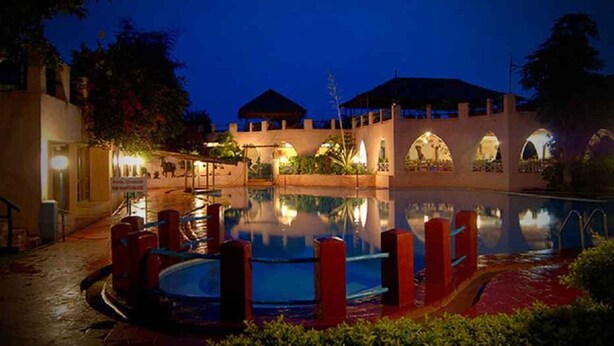 Outdoor pool - Country Club Wildlife resort Bandipur (Gundlupet)