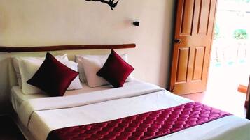 Deluxe Double Room | Meja