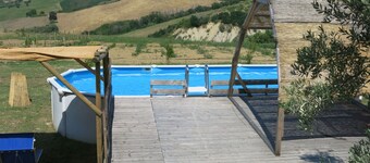 Apartment in villa with pool, A/C, WIFI, hot tub, TV, patio, pets allowed, panoramic view, parking