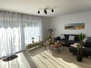 TV, video games, foosball - Modern holiday home Celle an der Aller (Celle)