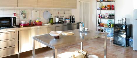 Microwave, oven, dishwasher, freezer