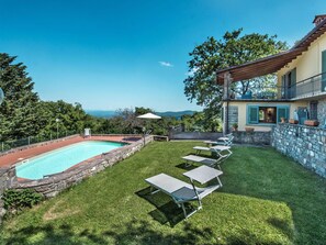Pool - Beautiful private villa for 8 guests with private pool, WIFI, TV, terrace and panoramic view (Cavriglia)
