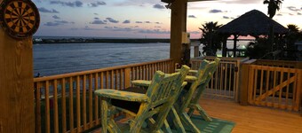 UUSI VESIPIIRI UUDELLEEN Upeaa KALASTUSTA, Upeaa KOKONA- / RANNANNÄKYMÄT KANSSA!