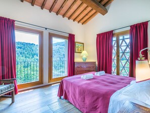 6 camere, culla da viaggio, Wi-Fi gratuito