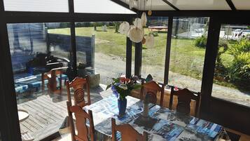 Dineren