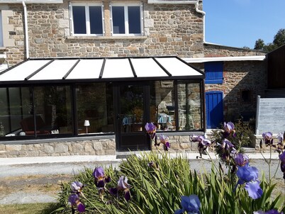 Le Relais Bleu de St Lunaire house with swimming pool & SPA 800m from the beach