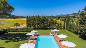 Unclassified image, 5 of 49, button - Nice apartment in villa for 4 people with WIFI, A/C, pool and terrace (Casa Pallini)