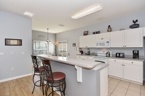 บ้านพัก, หลายเตียง, สระว่ายน้ำส่วนตัว, วิวสระว่ายน้ำ | ครัวส่วนตัว | ตู้เย็น, ไมโครเวฟ, เตาประกอบอาหาร, เครื่องล้างจาน